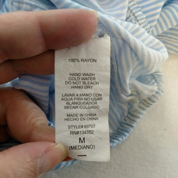 Ambiance Sear Sucker Off the Shoulder Blur Crop Top - Picture 4 of 6